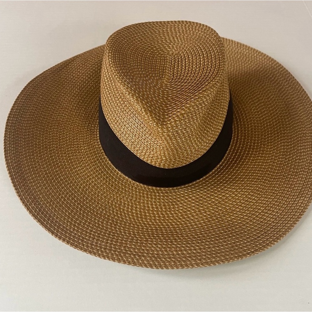 Eric Javitz Daphne Fedora